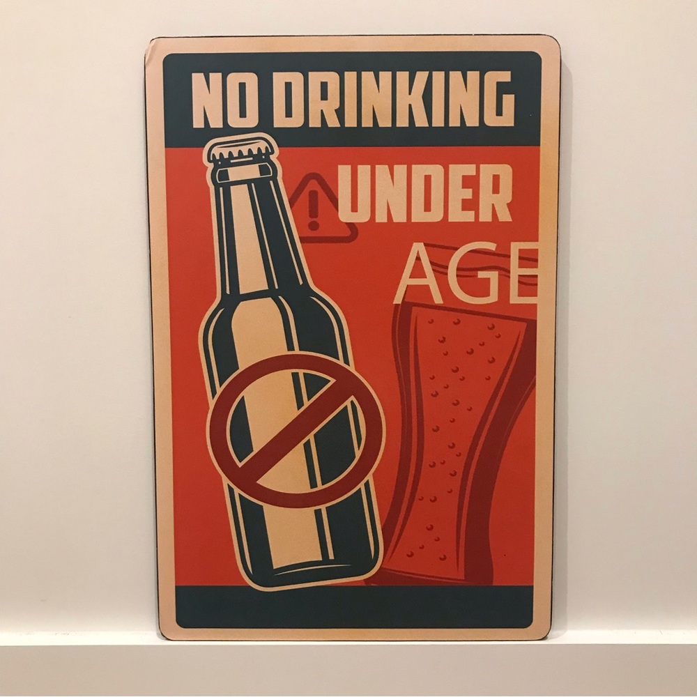 No drinking underage sign